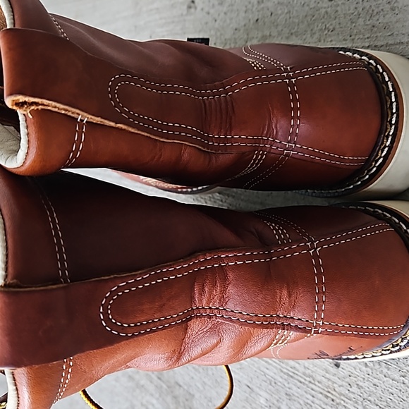 Thorogood Composite Toe American Made Moc Boots - Picture 5 of 9